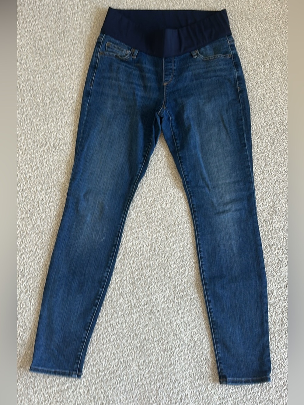 GAP Maternity Stretch Skinny Jeans in Dark Blue